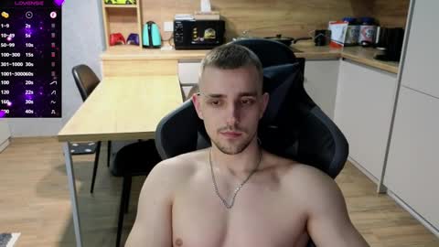 Snapshot of larstar01 chatting on 03-06-25, 02:41 Lars online show from 03-06-25, 02:41