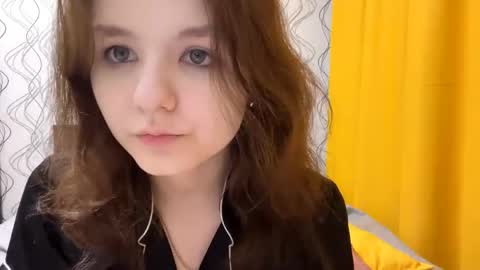 Mila online show from 05-28-26, 07:55