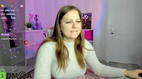 Snapshot of lasly_fox chatting on 10-14-25, 12:11 Leslie GTM2 Mon Tue Sat 0300am-1000am Thu and Sun 0900am-1600pm. online show from 10-14-25, 12:11