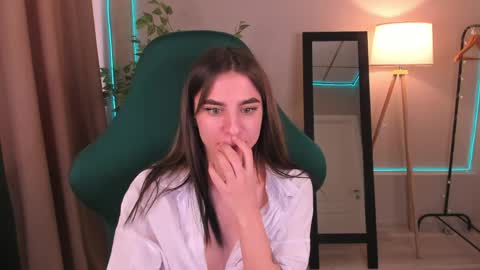 lasly_moon online show from 04-21-26, 01:42