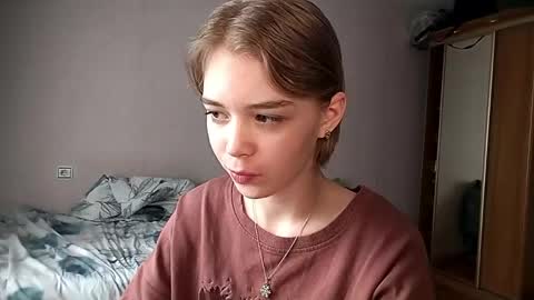 Snapshot of lateshastarnaud chatting on 05-13-26, 08:12 Linet online show from 05-13-26, 08:12