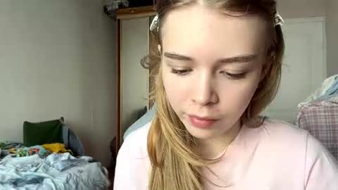 Linet online show from 07-22-26, 06:05
