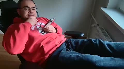Snapshot of latexboy893 chatting on 05-11-26, 11:05 latexboy893 online show from 05-11-26, 11:05