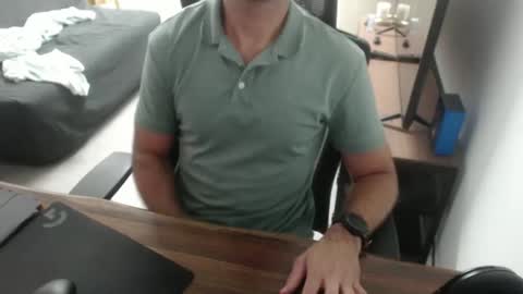 Snapshot of latexdave84 chatting on 02-11-26, 11:04 latexdave84 online show from 02-11-26, 11:04