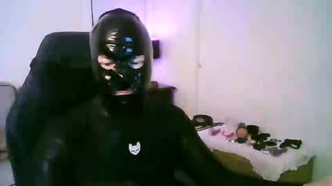 Snapshot of latexminheadroom chatting on 02-05-26, 06:40 latexminheadroom online show from 02-05-26, 06:40