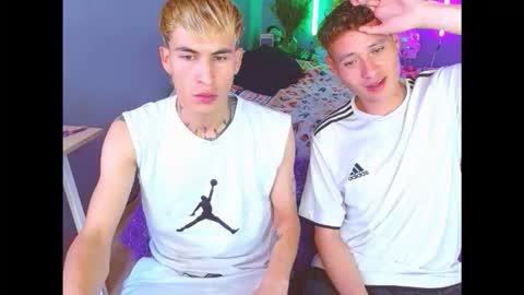 latin_boysxxx_ online show from 12-04-25, 06:38