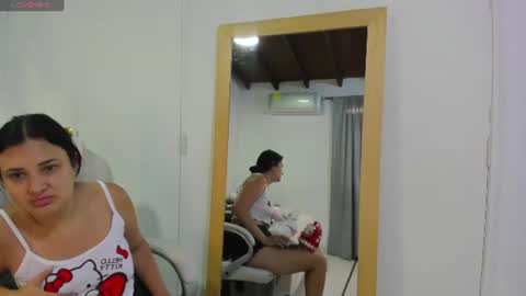 Johana y Santiago online show from 07-19-26, 10:13