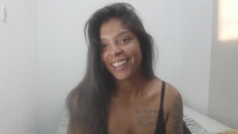 M E G A N  online show from 05-05-26, 03:53
