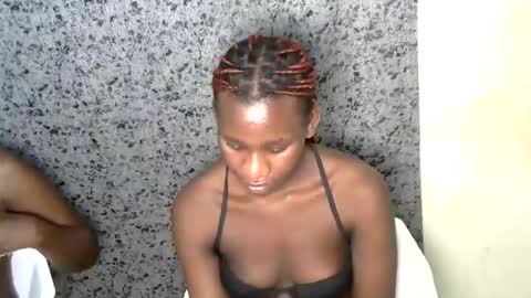 Latina online show from 11-26-25, 06:09