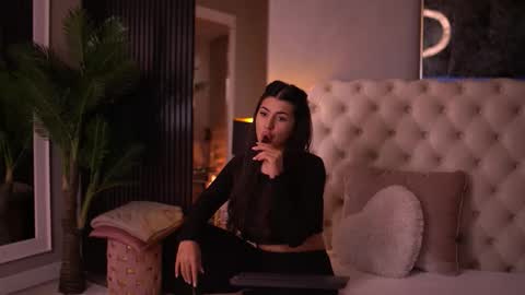 Latina online show from 03-14-26, 05:51