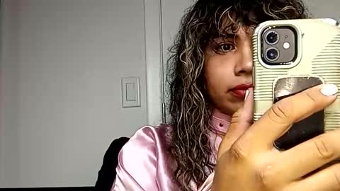 Snapshot of latinatgirldoll chatting on 11-26-25, 09:32 latinatgirldoll online show from 11-26-25, 09:32