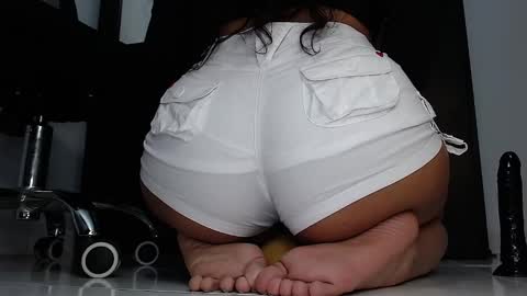 Martina  April online show from 12-29-24, 05:53