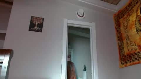 Snapshot of latinfyre chatting on 11-24-25, 08:19 Chris online show from 11-24-25, 08:19