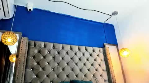 Zeus online show from 11-14-25, 04:22