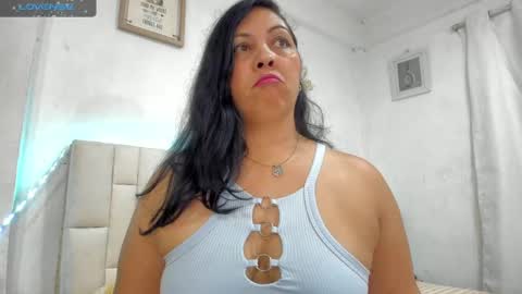 Snapshot of latinlove_sexygirls chatting on 10-02-25, 02:07 Vanessa online show from 10-02-25, 02:07