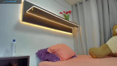 Snapshot of latinlove_sexygirls chatting on 06-05-26, 02:18 Vanessa online show from 06-05-26, 02:18