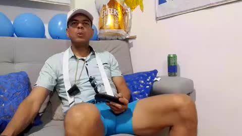 Snapshot of latinmartin254 chatting on 09-23-25, 01:41 latinmartin254 online show from 09-23-25, 01:41
