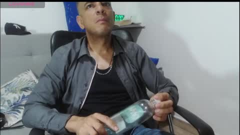 latinmartin254 online show from 04-14-26, 01:00