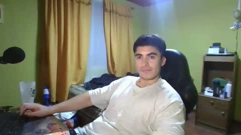 Snapshot of latinn_babe chatting on 02-05-25, 02:51 latinn_babe online show from 02-05-25, 02:51