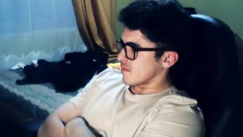 Snapshot of latinn_babe chatting on 09-28-25, 03:56 latinn_babe online show from 09-28-25, 03:56