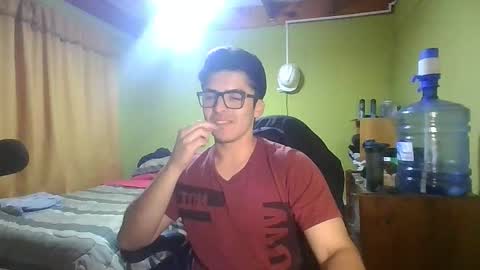 Snapshot of latinn_babe chatting on 12-21-25, 03:57 latinn_babe online show from 12-21-25, 03:57