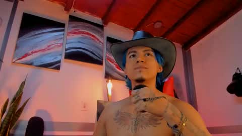 latino_boysmiles online show from 03-19-26, 02:37