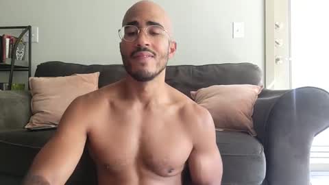 Snapshot of latinomixedbbc chatting on 09-09-25, 03:55 latinomixedbbc online show from 09-09-25, 03:55