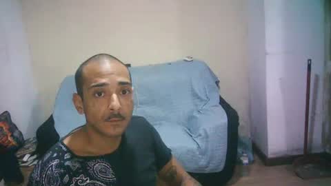 Snapshot of latinounder chatting on 06-23-26, 03:26 latinounder online show from 06-23-26, 03:26