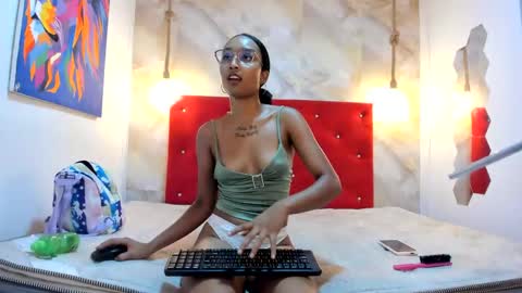 latins lovers20 online show from 12-01-24, 06:19