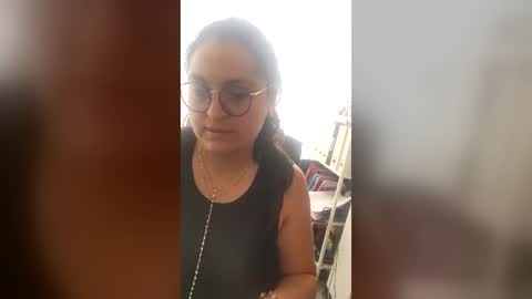 Snapshot of latinwishes chatting on 07-17-26, 08:35 Julieta online show from 07-17-26, 08:35