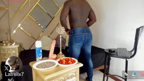 LEANDRO online show from 11-05-25, 03:06