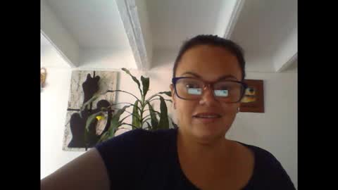 Snapshot of lau16310 chatting on 12-20-25, 08:38 Laura online show from 12-20-25, 08:38