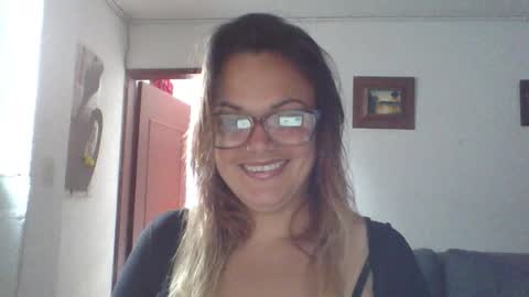 Snapshot of lau16310 chatting on 02-17-26, 03:29 Laura online show from 02-17-26, 03:29