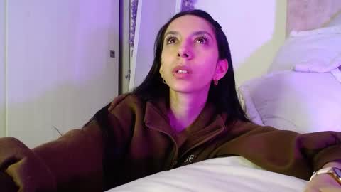 Laura online show from 02-13-26, 05:36