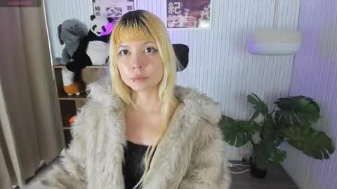 laukyubey1 online show from 03-20-26, 08:03