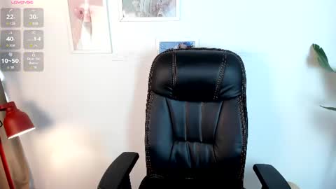 laukyubey1 online show from 07-11-26, 08:55