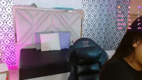 laulin_tay online show from 05-18-26, 04:07