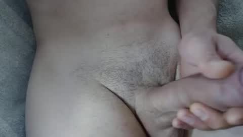 Snapshot of launeeee1 chatting on 12-21-25, 03:19 launeeee1 online show from 12-21-25, 03:19