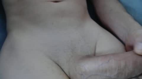 Snapshot of launeeee1 chatting on 02-27-26, 02:39 launeeee1 online show from 02-27-26, 02:39