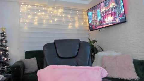 Snapshot of laura__cruz chatting on 12-06-24, 03:41 laura cruz online show from 12-06-24, 03:41