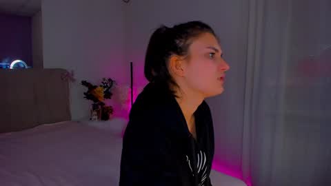 Laura online show from 01-02-25, 10:16