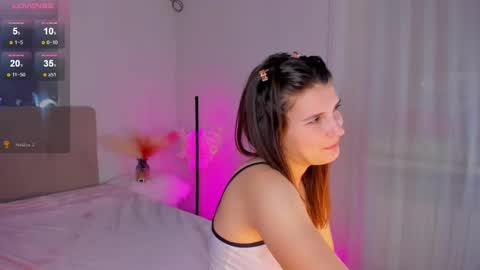 Laura online show from 03-08-25, 09:17