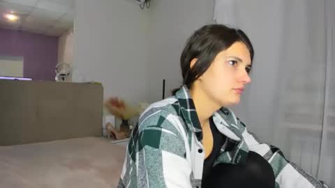 Laura online show from 12-01-25, 06:18