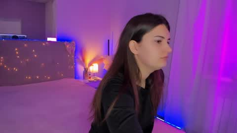 Laura online show from 04-05-26, 05:15