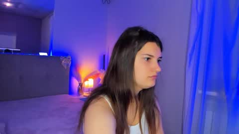 Laura online show from 05-25-26, 05:02