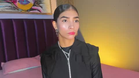 Laura online show from 06-10-26, 12:04