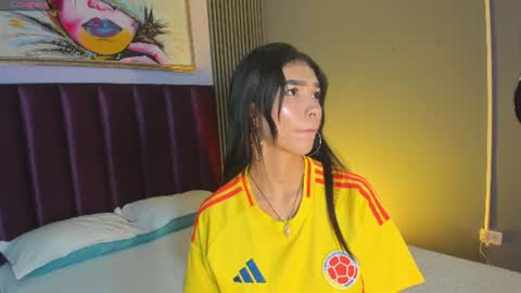 Laura online show from 06-27-26, 12:10