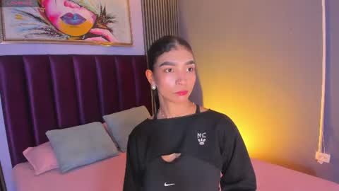 Laura online show from 07-12-26, 11:56