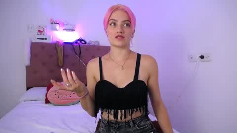 LAURA online show from 01-23-25, 06:56