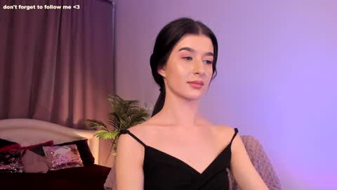 Snapshot of laura_coy chatting on 12-26-24, 03:27 Laura online show from 12-26-24, 03:27